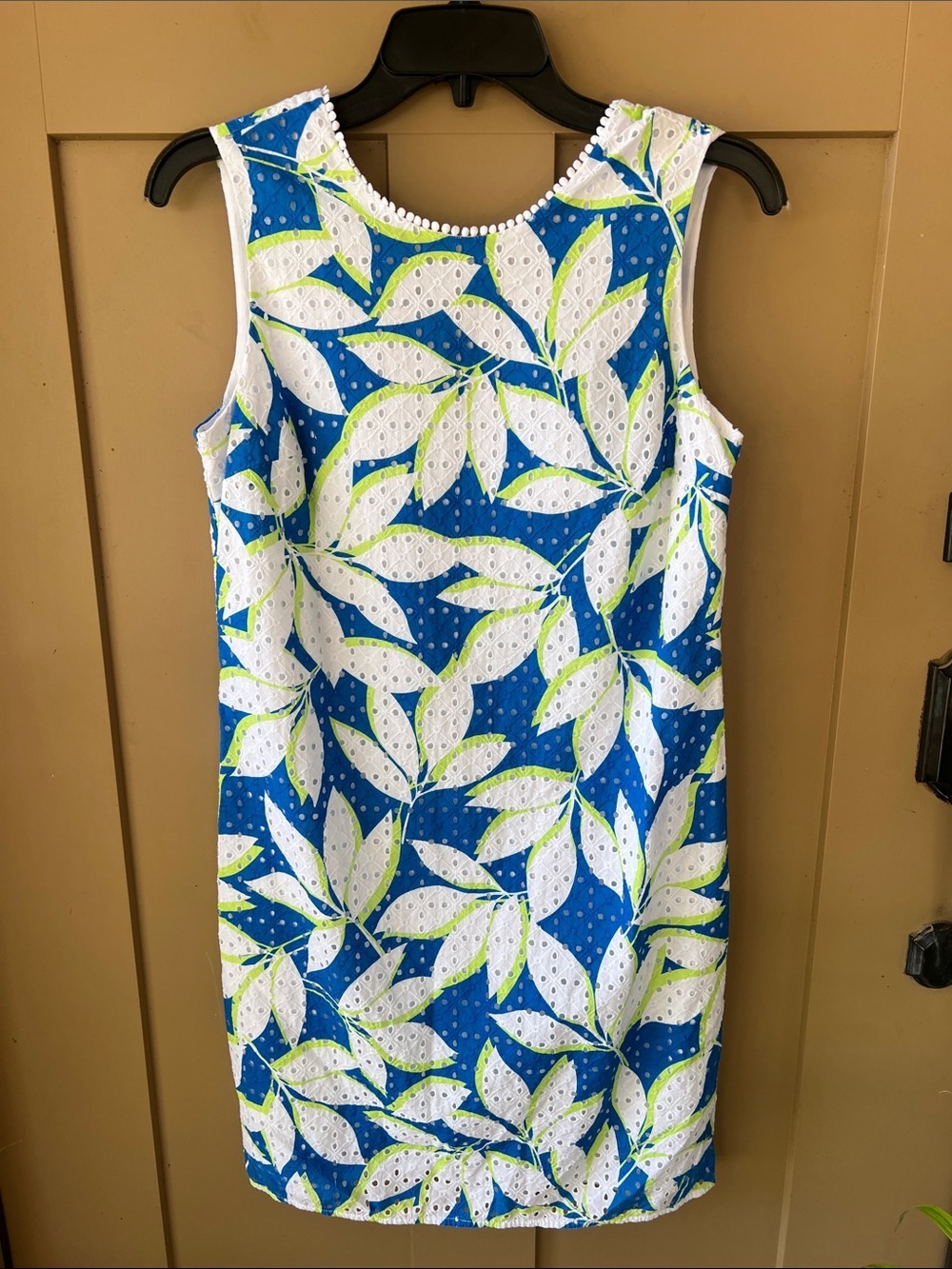 Draper James Sz 2 Eyelet Blue, White & Green Leaf-Print Sleeveless Shift Dress